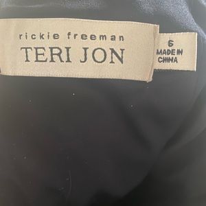 Beautiful special occasion dress. Like new!